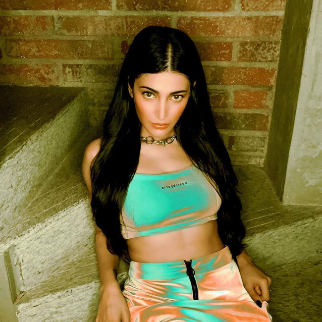 Gorgeous Shruti Haasan Instagram New Pics